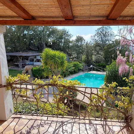 ヴィラ Sardinia Family - Gaia With Private Pool In The Countryside サンタントーニオ・ディ・ガッルーラ